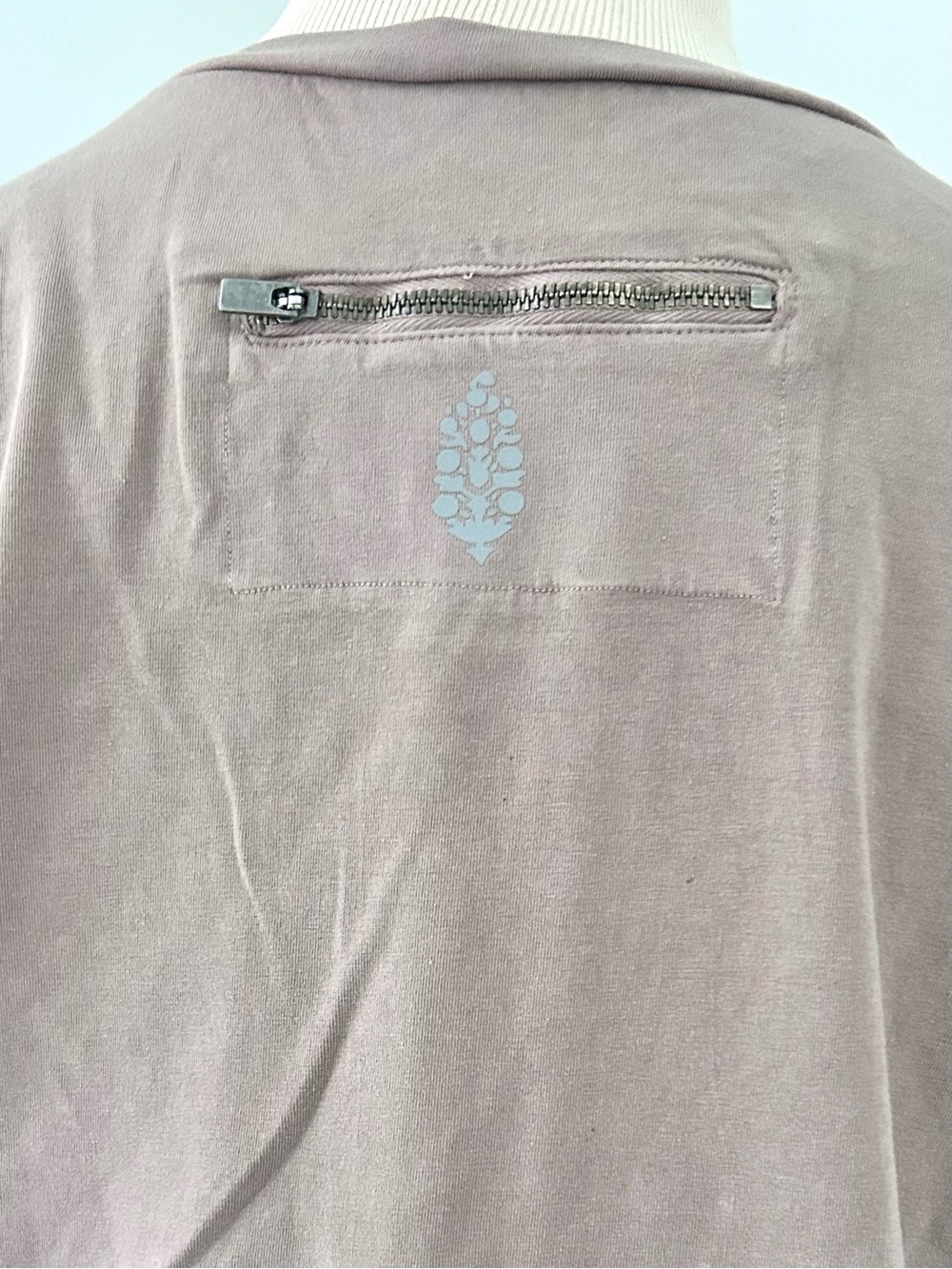 ☀️NEW Free People Movement Hot Shot Recovery Top. XS - Picture 11 of 16